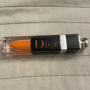 This is a open box pallet dior lip stain gloss 8d01 full has not been used